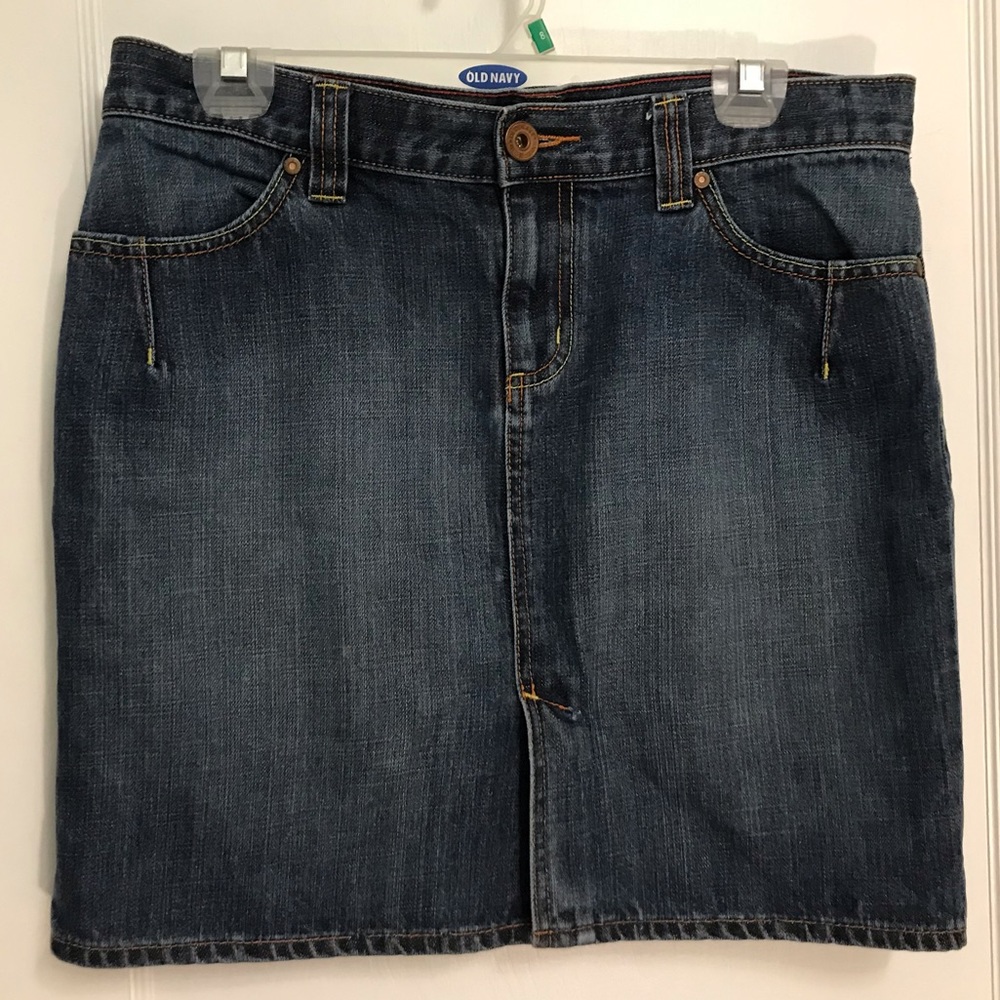 Super cute Old Navy denim skirt